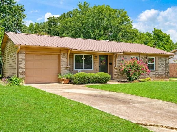 2255 Bella Vista Drive, Paris, TX 75460