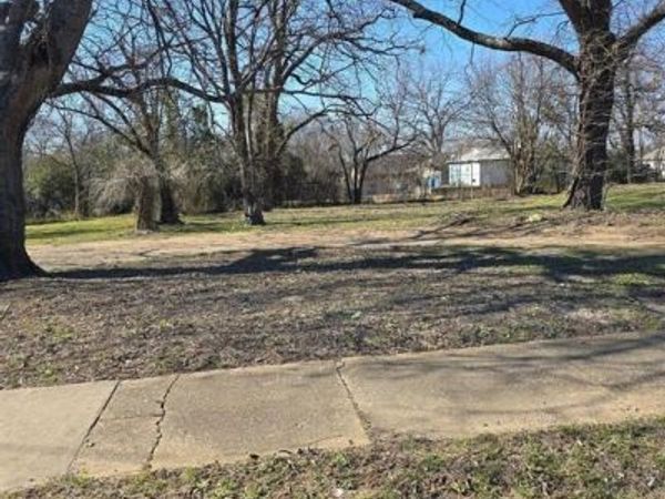 2115 S Denley Drive , Dallas, TX 75216