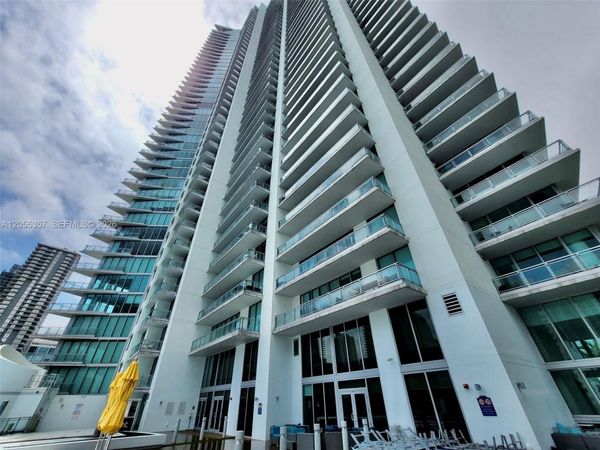 92 SW 3rd St , Unit 1808, Miami, FL 33130