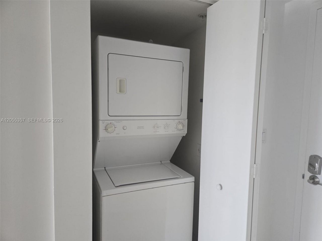 92 SW 3rd St , Unit 1808, Miami, FL 33130 Photo