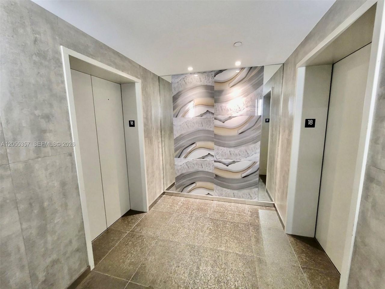 92 SW 3rd St , Unit 1808, Miami, FL 33130 Photo