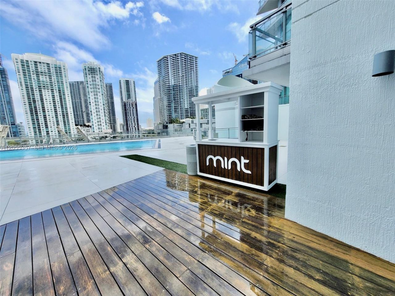 92 SW 3rd St , Unit 1808, Miami, FL 33130 Photo