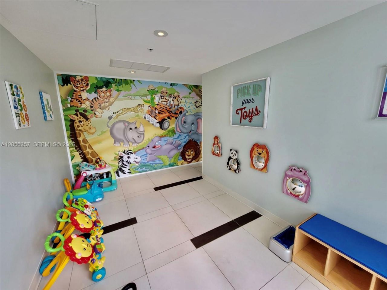 92 SW 3rd St , Unit 1808, Miami, FL 33130 Photo