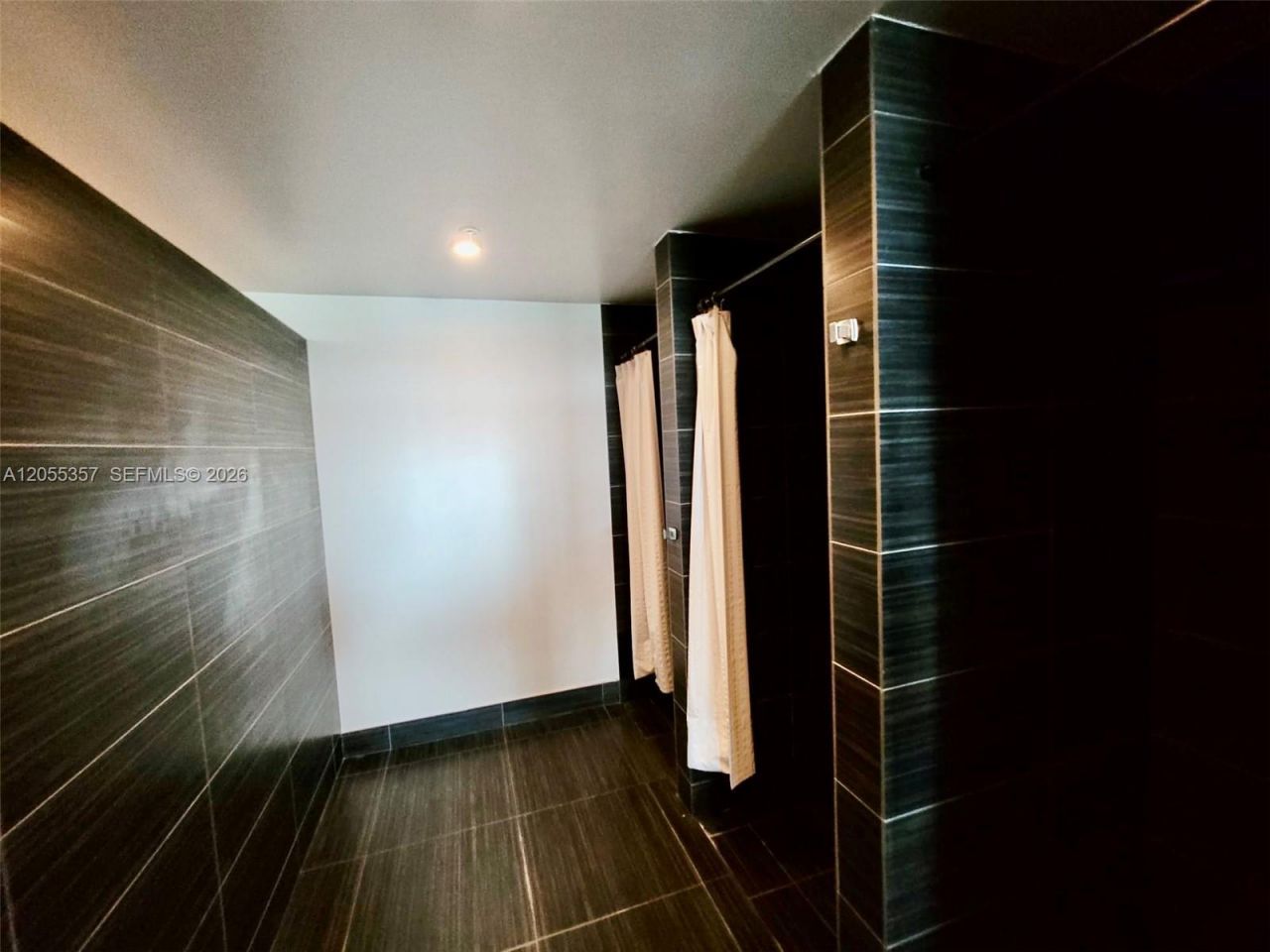 92 SW 3rd St , Unit 1808, Miami, FL 33130 Photo