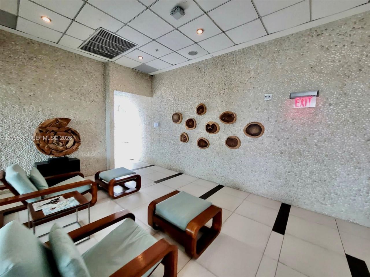 92 SW 3rd St , Unit 1808, Miami, FL 33130 Photo