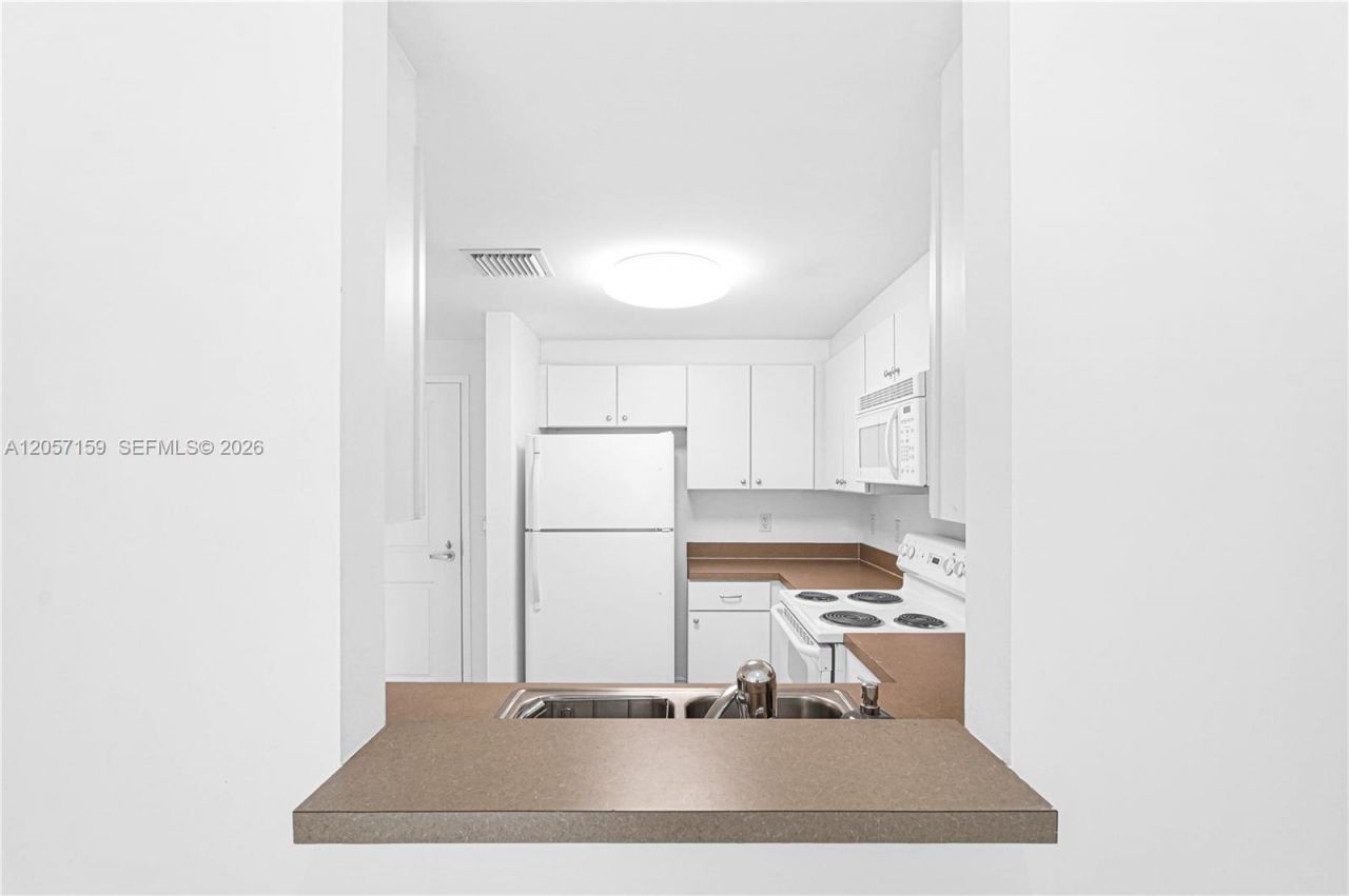 1250 S Miami Ave, Unit 812, Miami, FL 33130 Photo