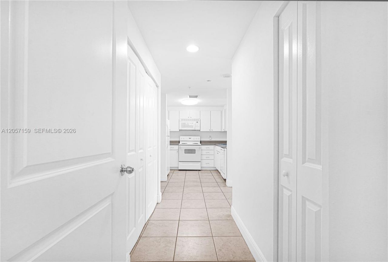 1250 S Miami Ave, Unit 812, Miami, FL 33130 Photo