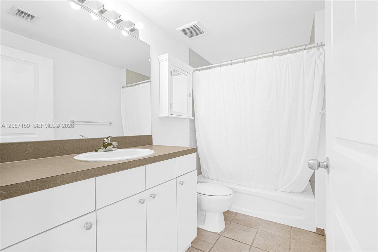 1250 S Miami Ave, Unit 812, Miami, FL 33130 Photo