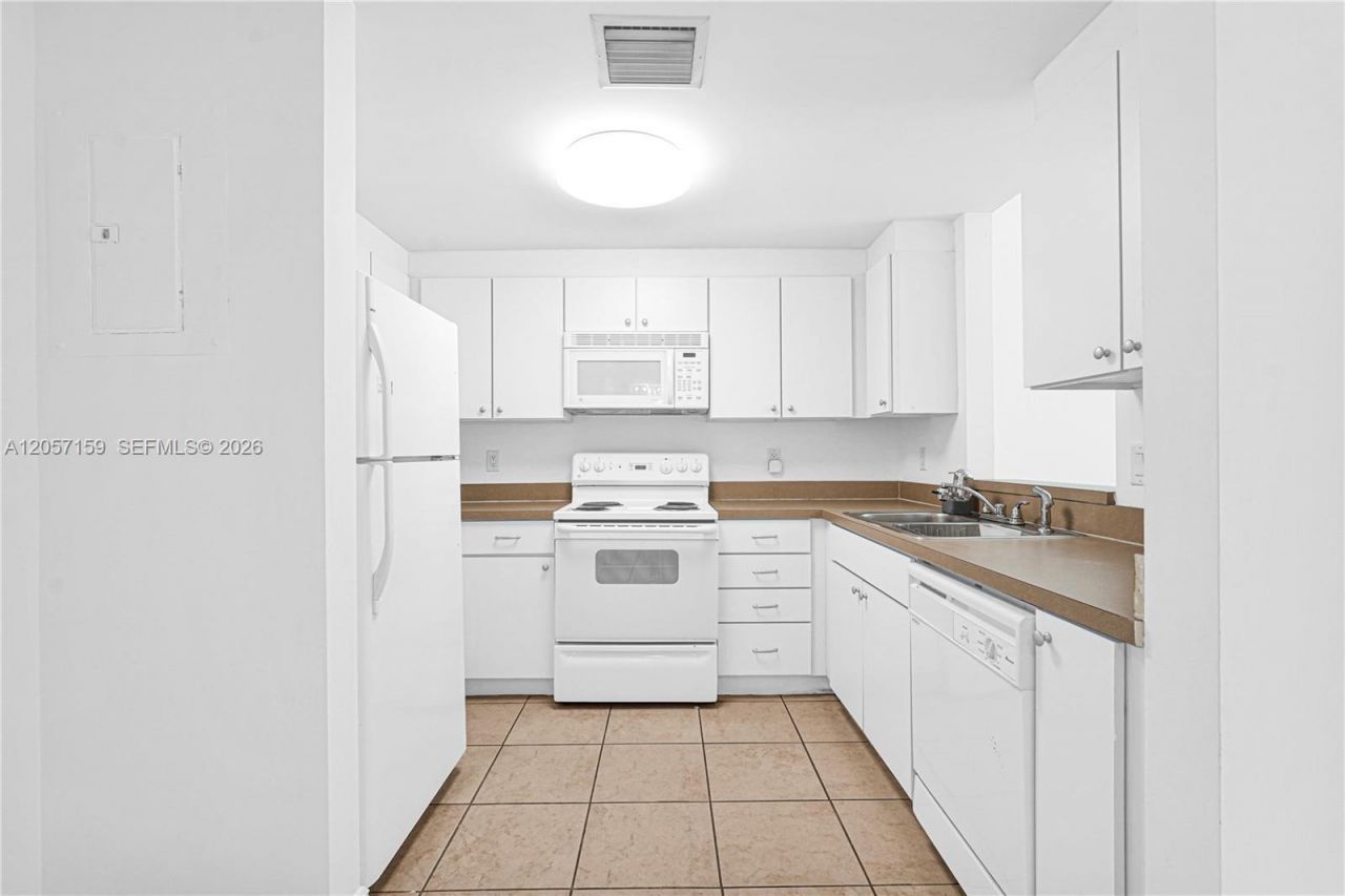 1250 S Miami Ave, Unit 812, Miami, FL 33130 Photo