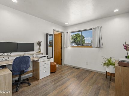 120 E Emerson Way, Sparks, NV 89431 Photo