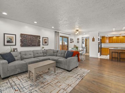 120 E Emerson Way, Sparks, NV 89431 Photo