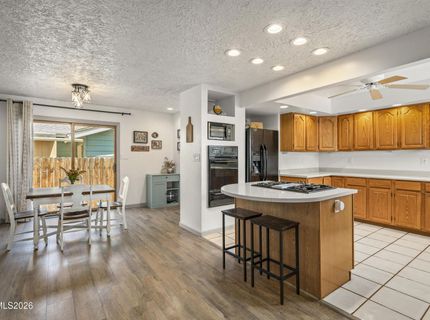 120 E Emerson Way, Sparks, NV 89431 Photo