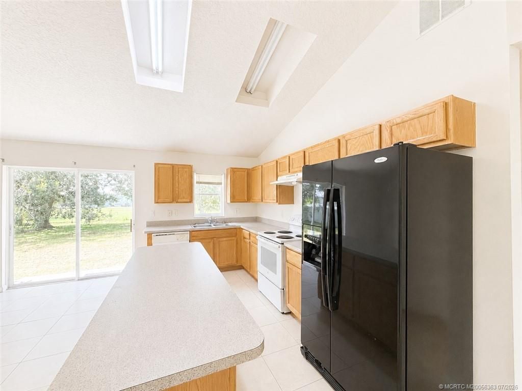 756 SE Lansdowne Avenue, Port Saint Lucie, FL 34983 Photo