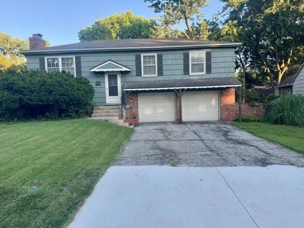 9257 Wedd Street, Overland Park, KS 66210