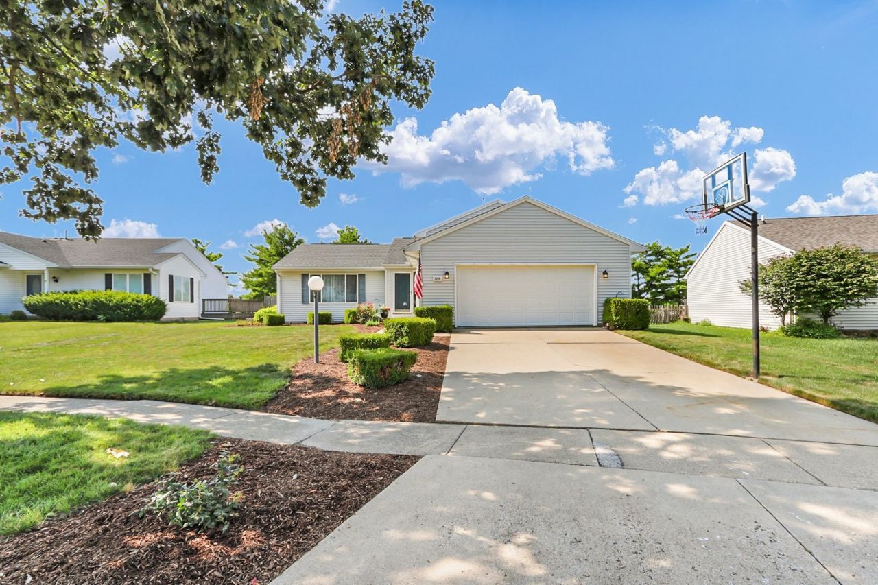 3205 Timberline Drive, Champaign, IL 61822 Main Photo