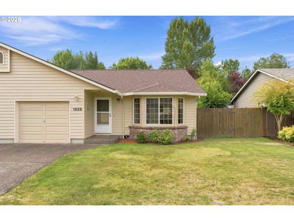 1528 SW HARBOR DR, McMinnville, OR 97128