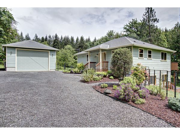 60300 Rays WAY, St. Helens, OR 97051