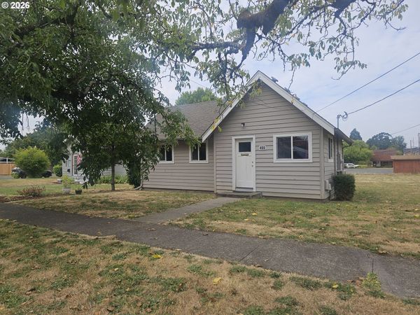 466 S 6TH ST, Independence, OR 97351