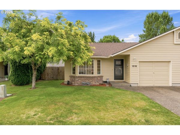 1516 SW HARBOR DR, McMinnville, OR 97128