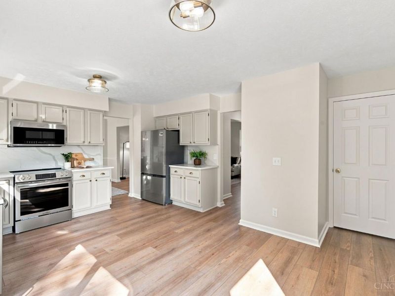 8631 Acredale Drive, West Chester, OH 45069 Photo 15
