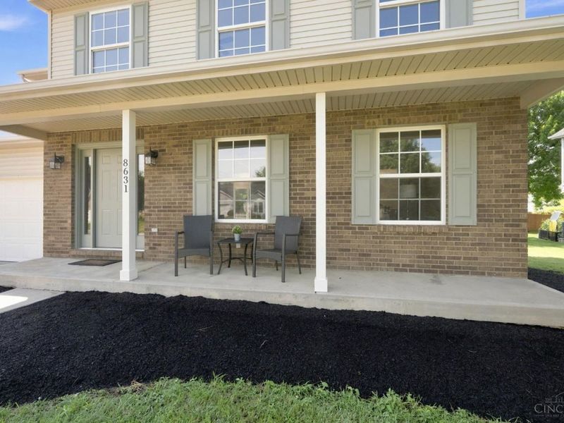 8631 Acredale Drive, West Chester, OH 45069 Photo 2