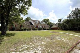 7912 Wessex Lane photo 4