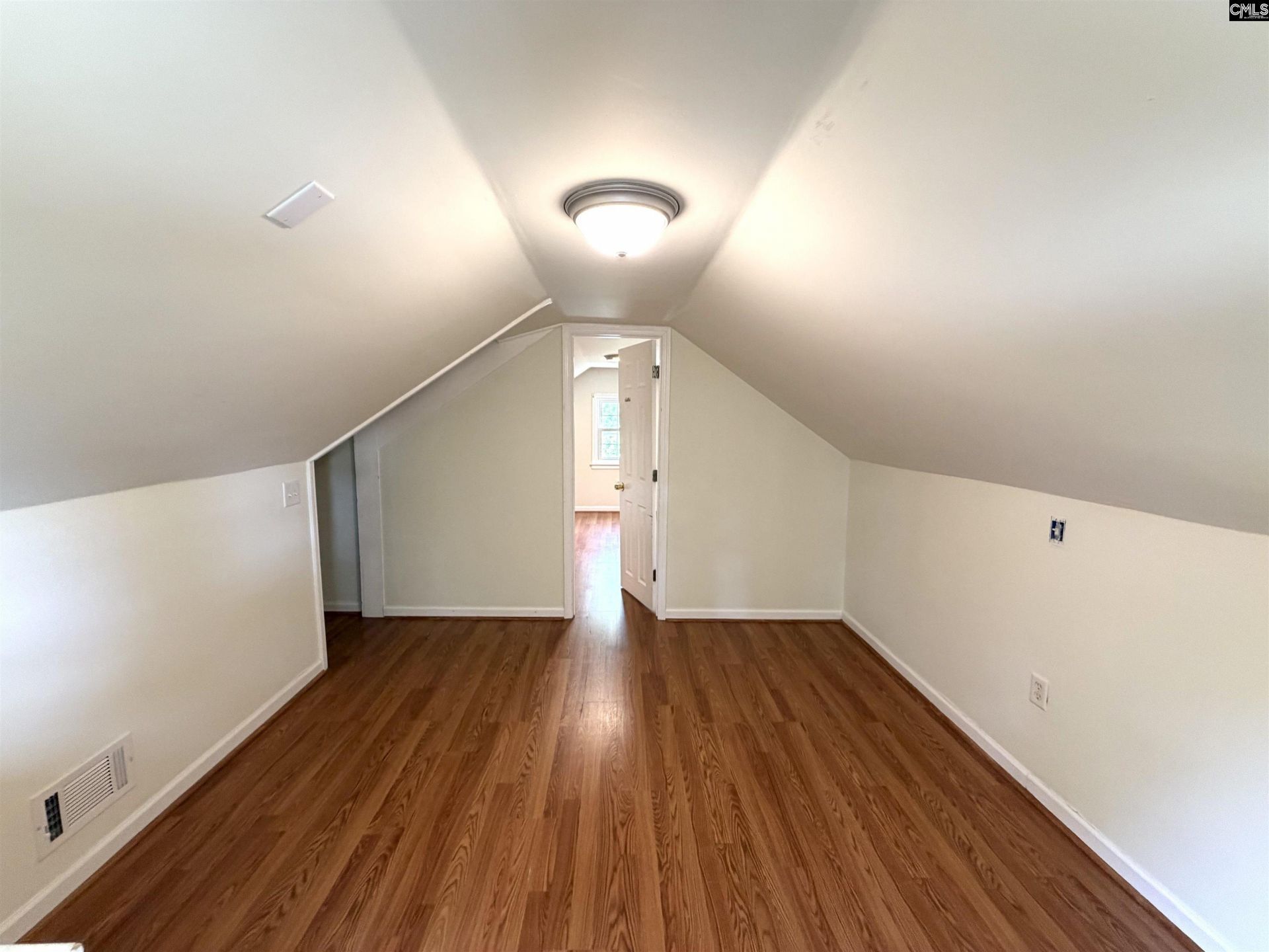 7912 Wessex Lane Photo 26