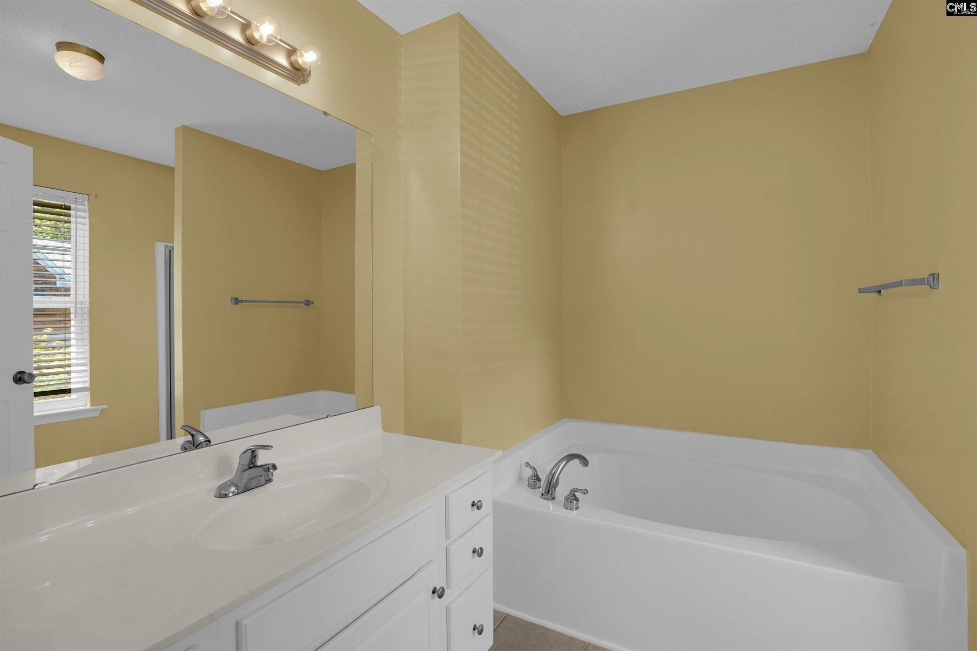 117 Tuscany Court Photo 18