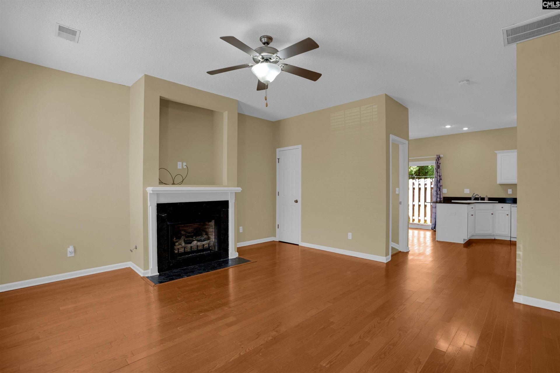 117 Tuscany Court Photo 4