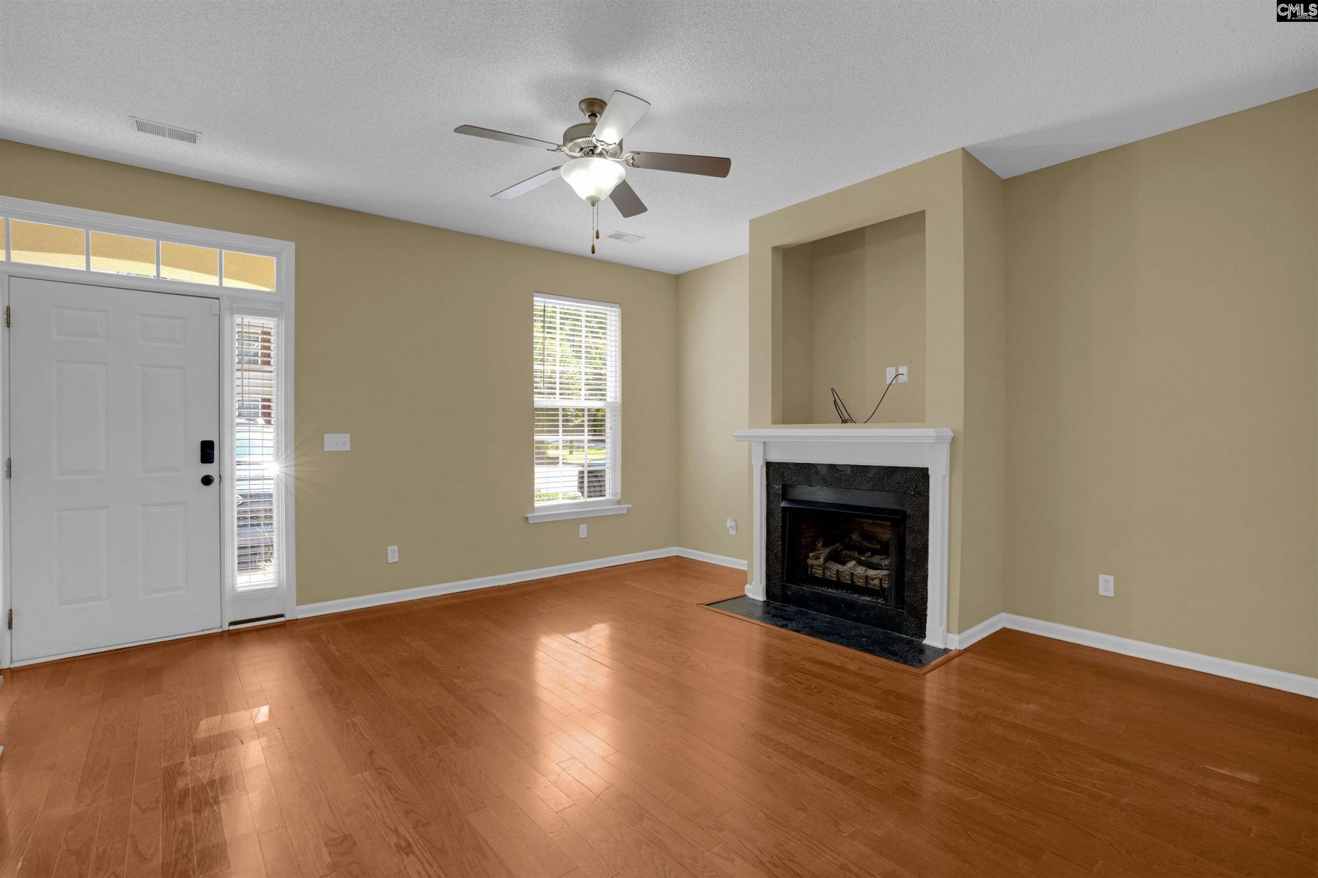 117 Tuscany Court Photo 7