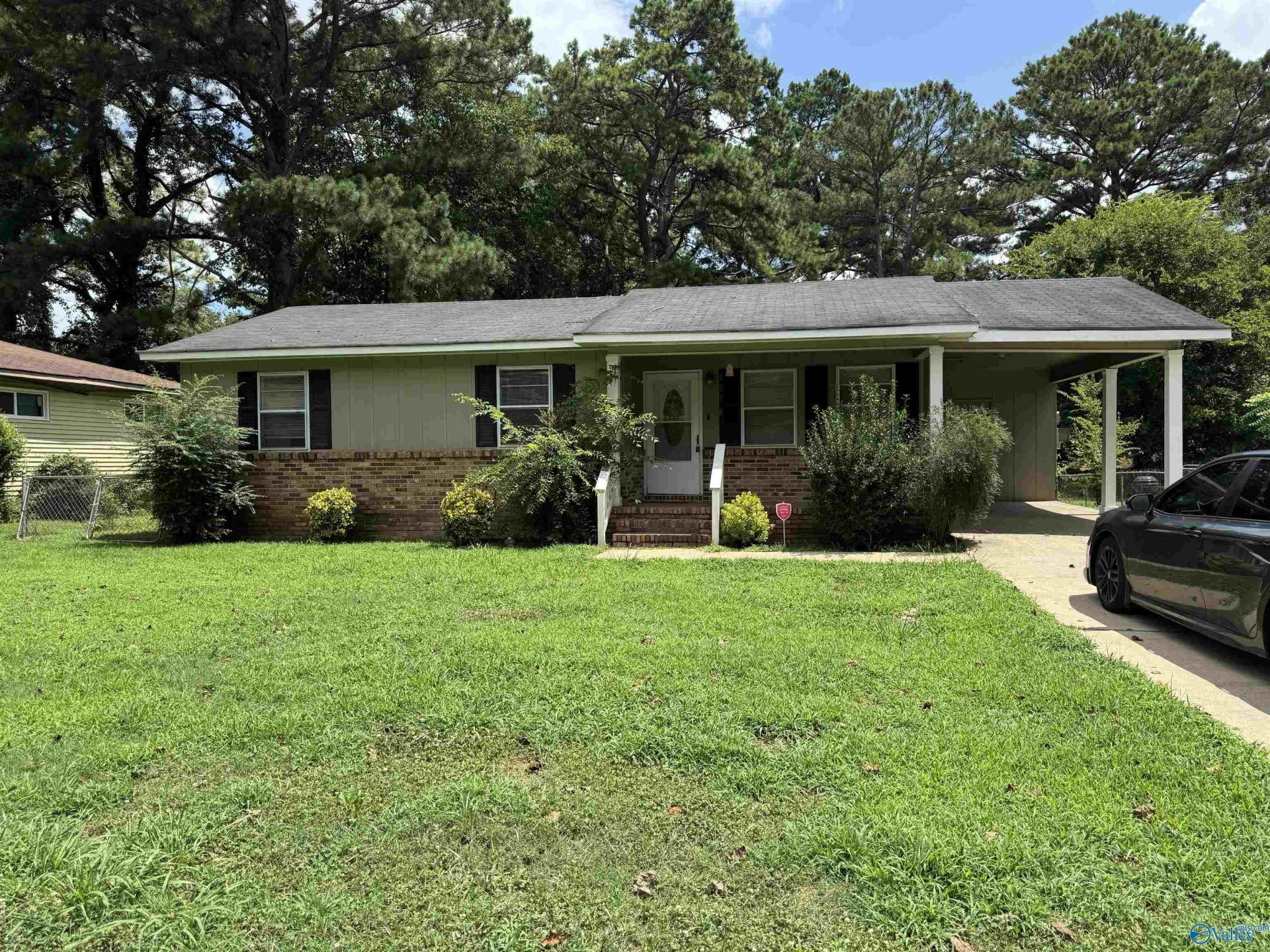 3018 Love Drive, Huntsville, AL 35816 Main Photo
