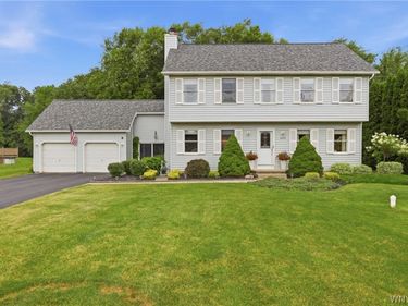 4402 Creek Road , Lewiston, NY 14092