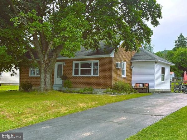 639 CHESTNUT STREET, BALLY, PA 19503