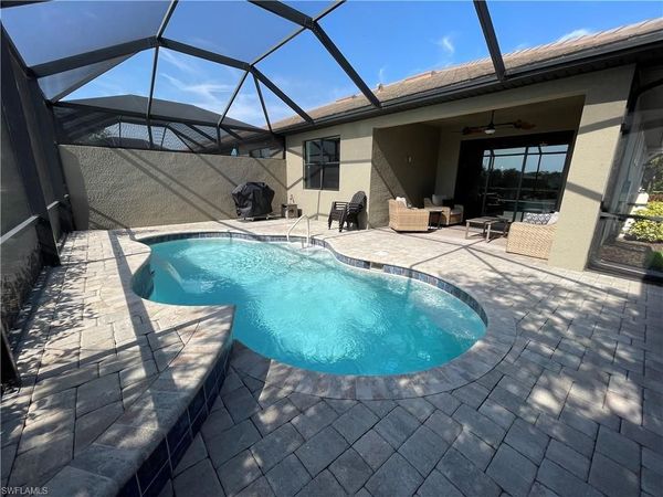 7631 Jacaranda LN , NAPLES, FL 34114