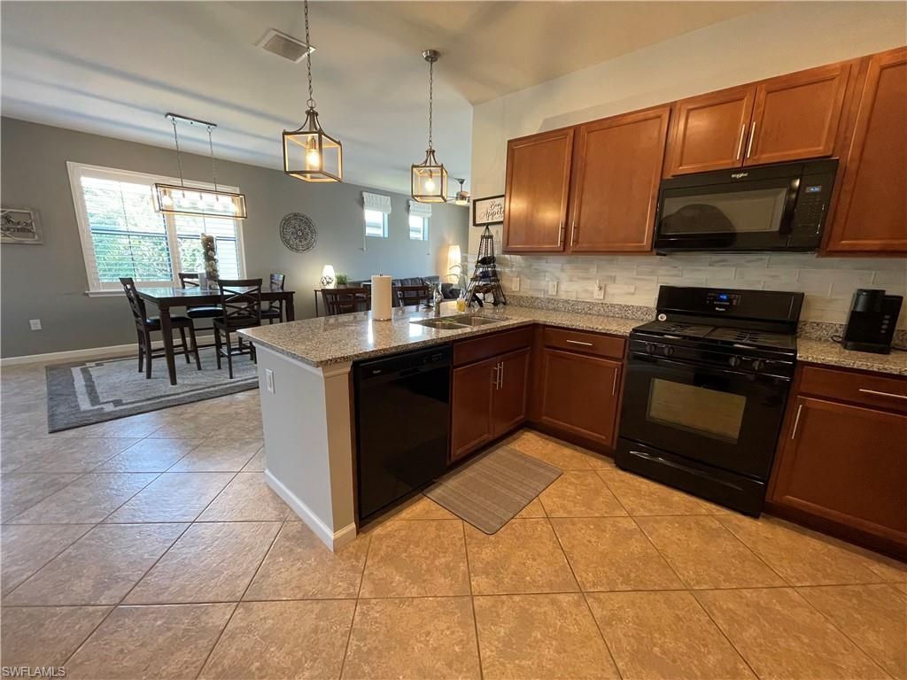 7631 Jacaranda Ln , Naples, FL 34114 Photo
