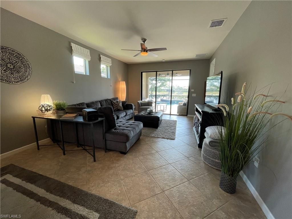 7631 Jacaranda Ln , Naples, FL 34114 Photo