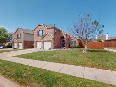 6925 Cattle Drive, Fort Worth, TX 76179