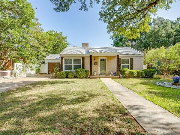 6404 Malvey Avenue , Fort Worth, TX 76116