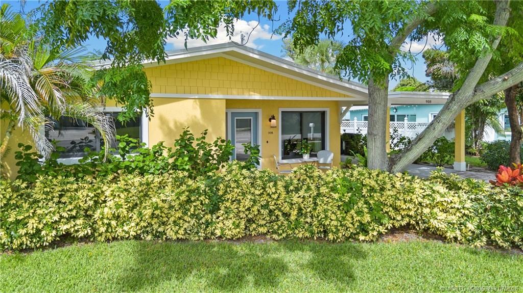 908 SE Krueger Parkway, Stuart, FL 34996 Photo