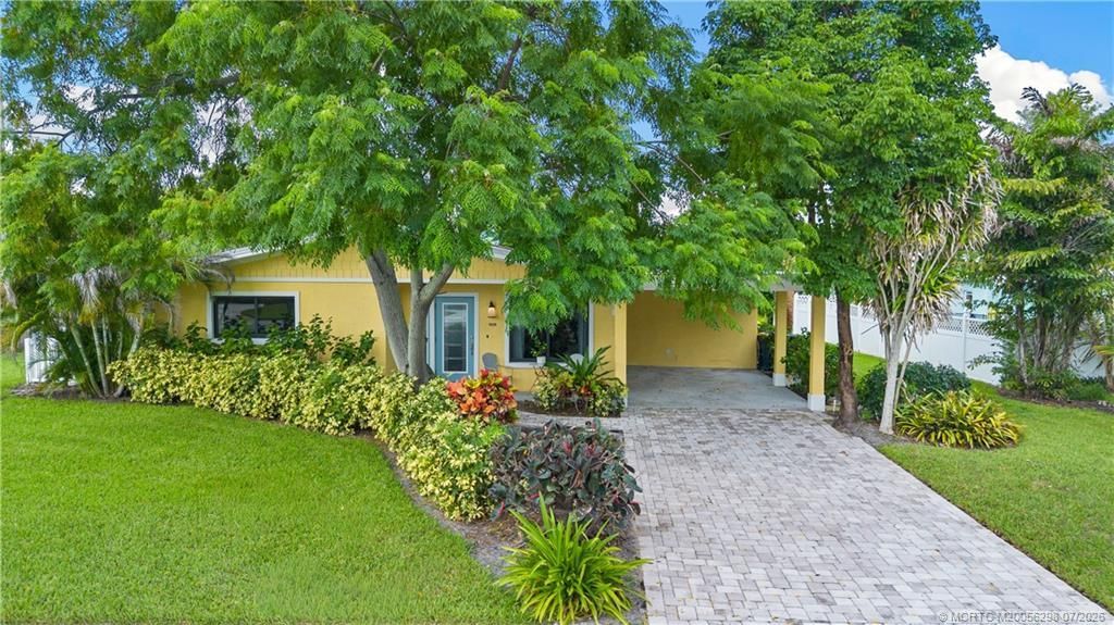 908 SE Krueger Parkway, Stuart, FL 34996 Photo