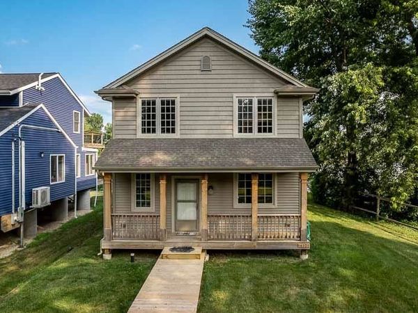 11101 EDGEMERE Terrace, ROSCOE, IL 61073
