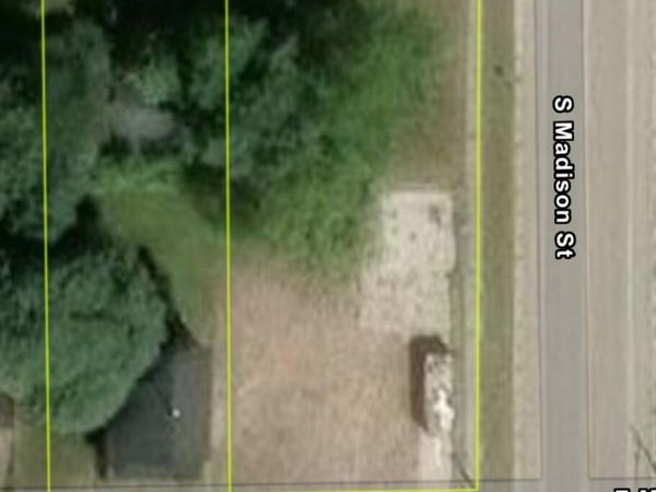 621 E Melendy Street, Ludington, MI 49431