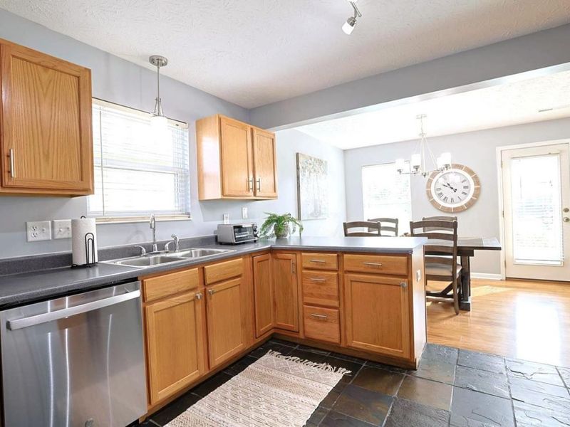 5908 Amanda Court, Goshen Twp, OH 45140 Photo 12