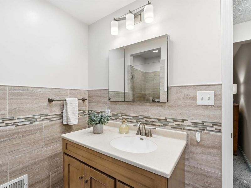 9512 Waxwing Drive, Blue Ash, OH 45241 Photo 16