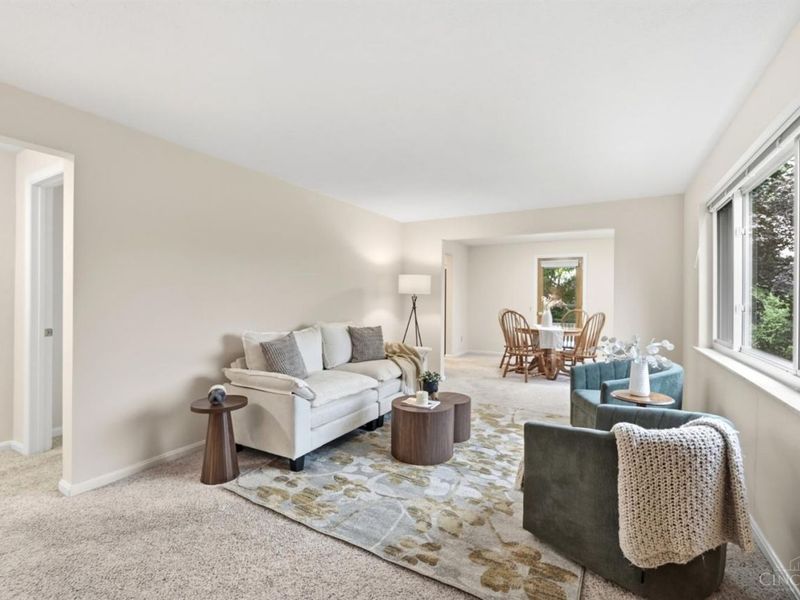 9512 Waxwing Drive, Blue Ash, OH 45241 Photo 4