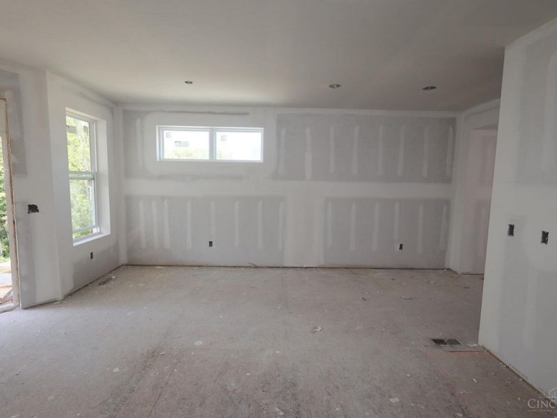 5735 Chesapeake Trail, Unit 38, Green Township, OH 45248 Photo 4