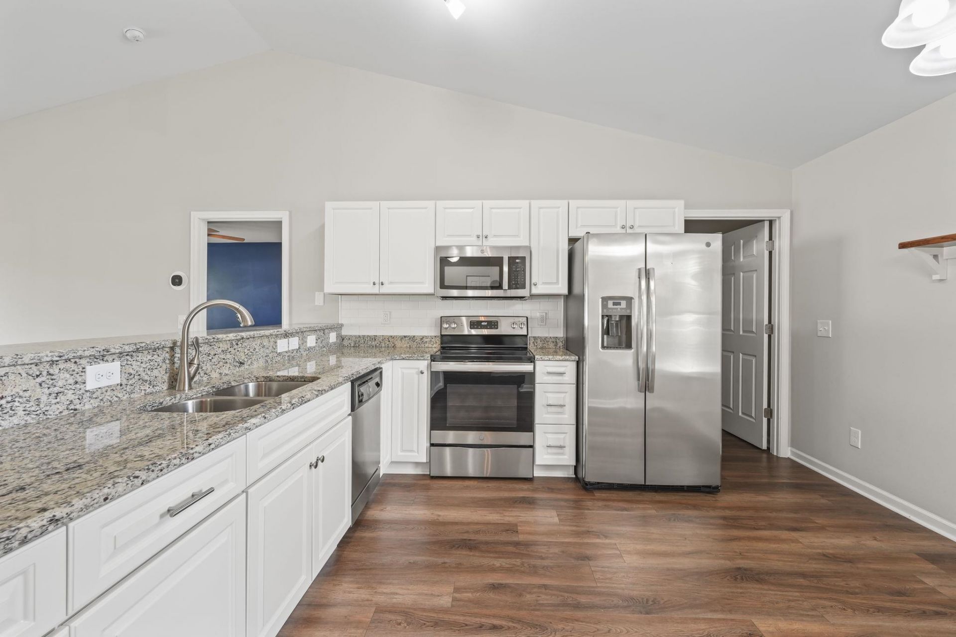 4572 E Walkerton Rd. Photo 10