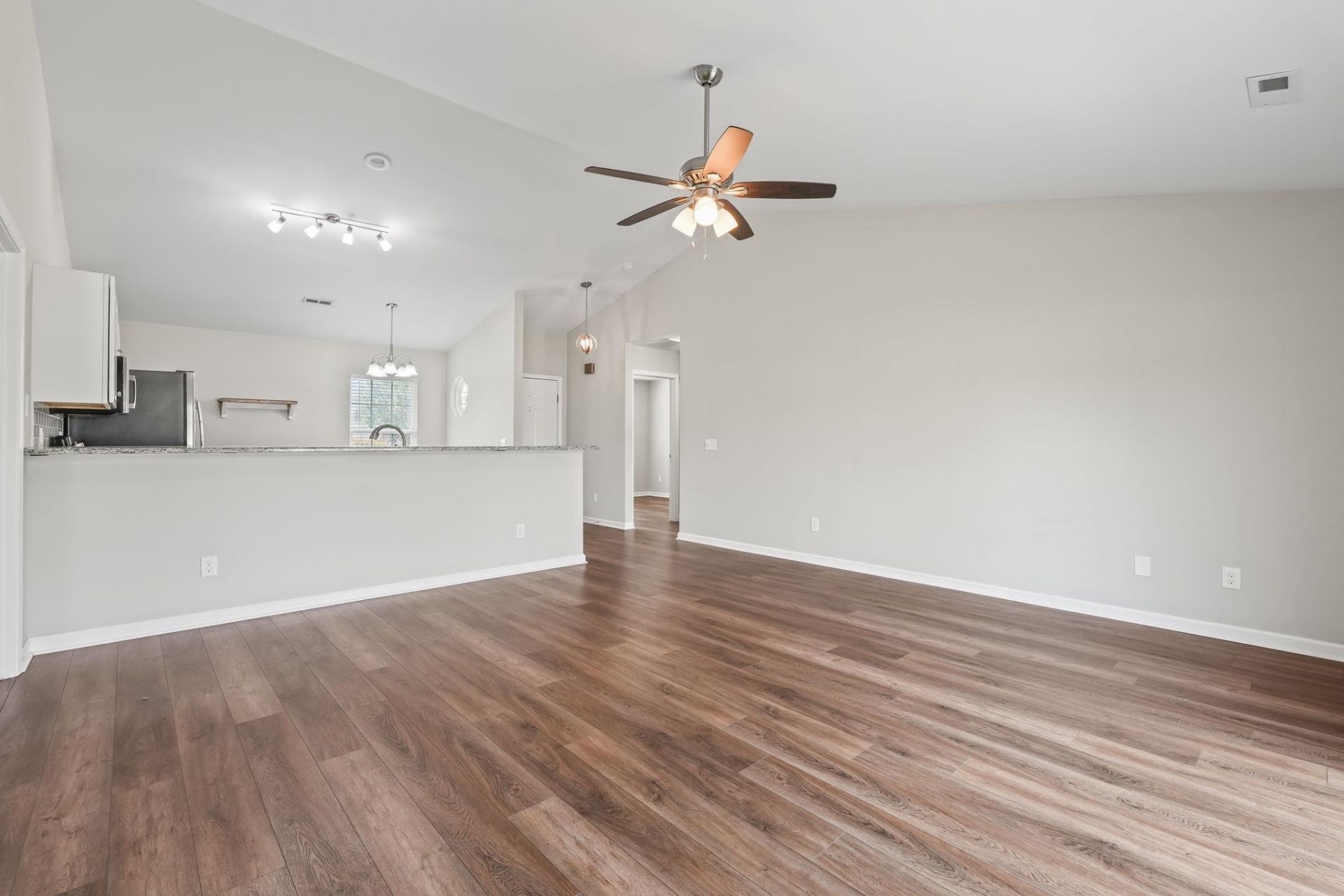 4572 E Walkerton Rd. Photo 18