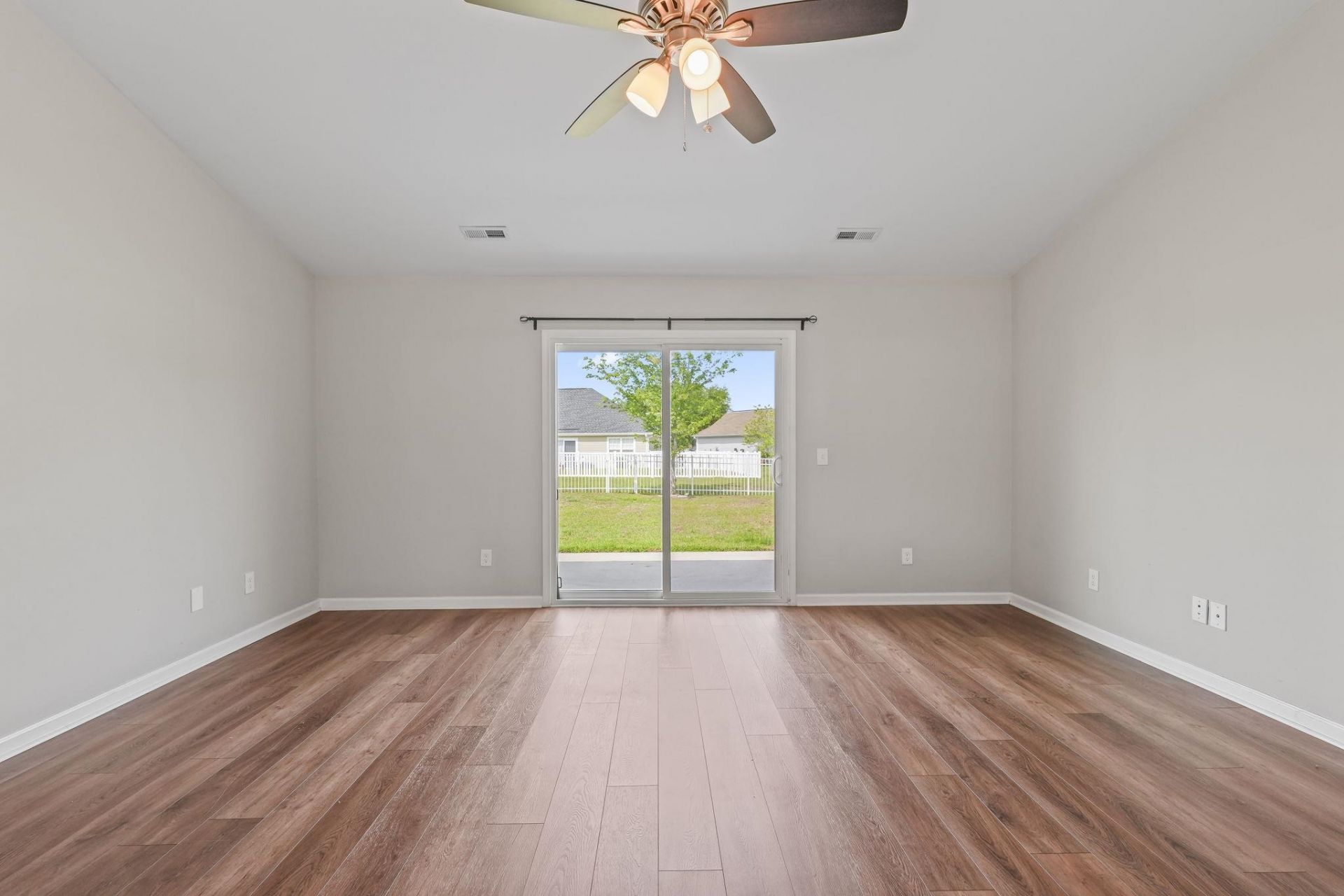 4572 E Walkerton Rd. Photo 20