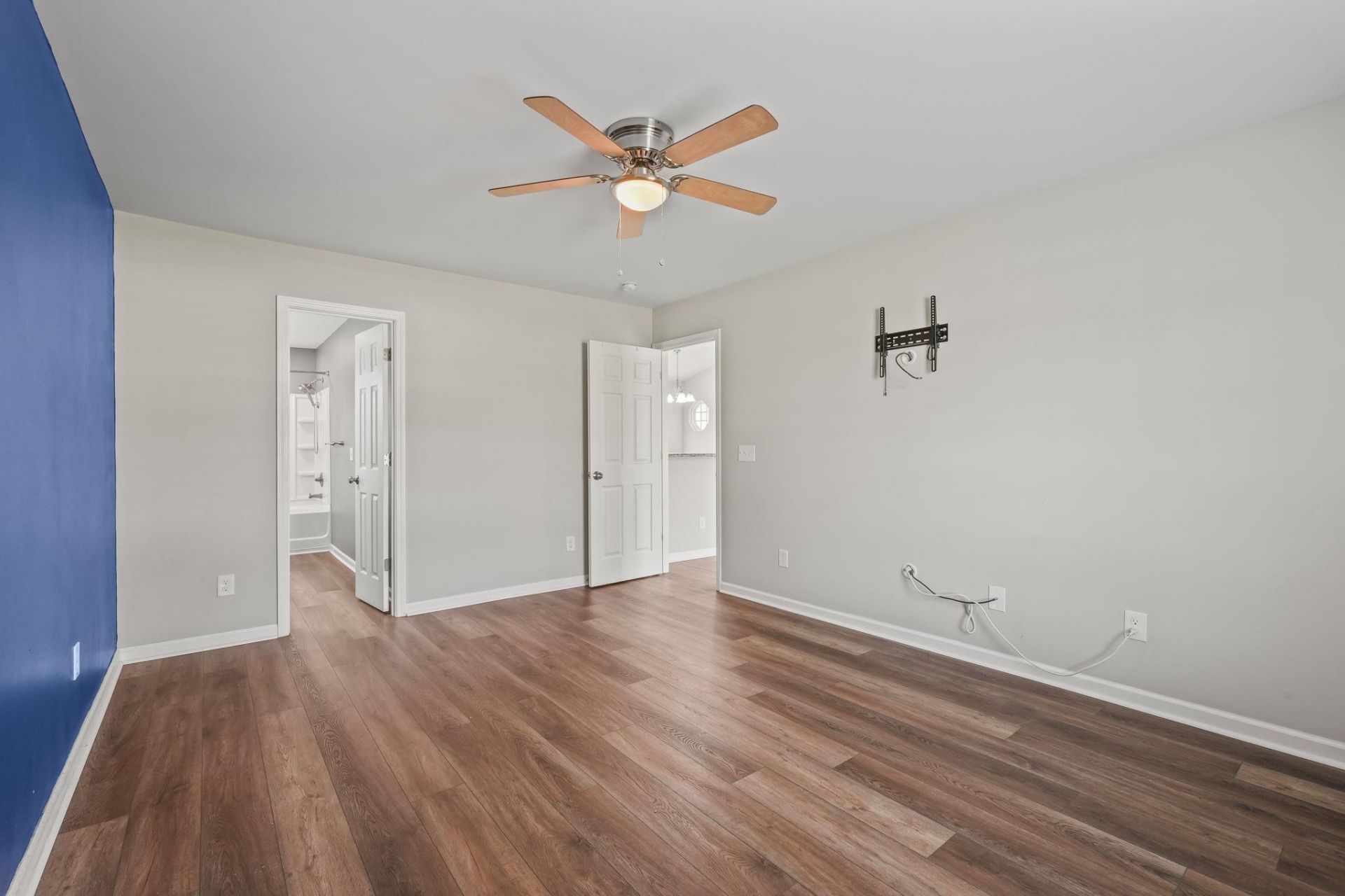 4572 E Walkerton Rd. Photo 25
